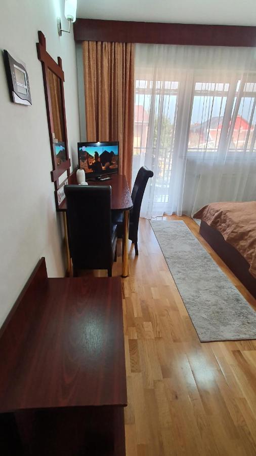 Pensiunea Select Arad Exterior foto