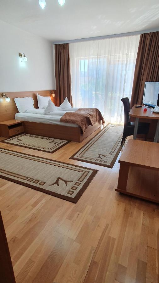 Pensiunea Select Arad Exterior foto